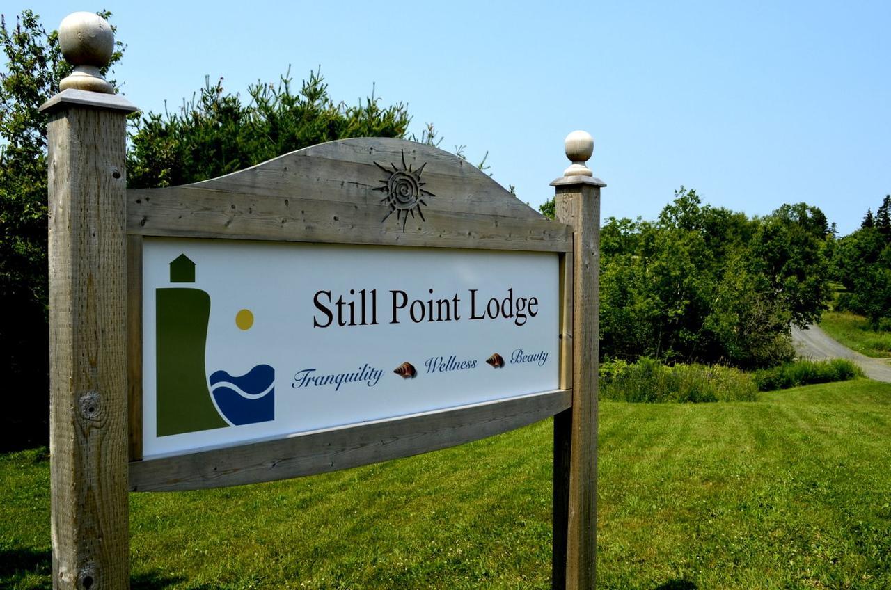 Still Point Lodge Deep Brook Exterior foto